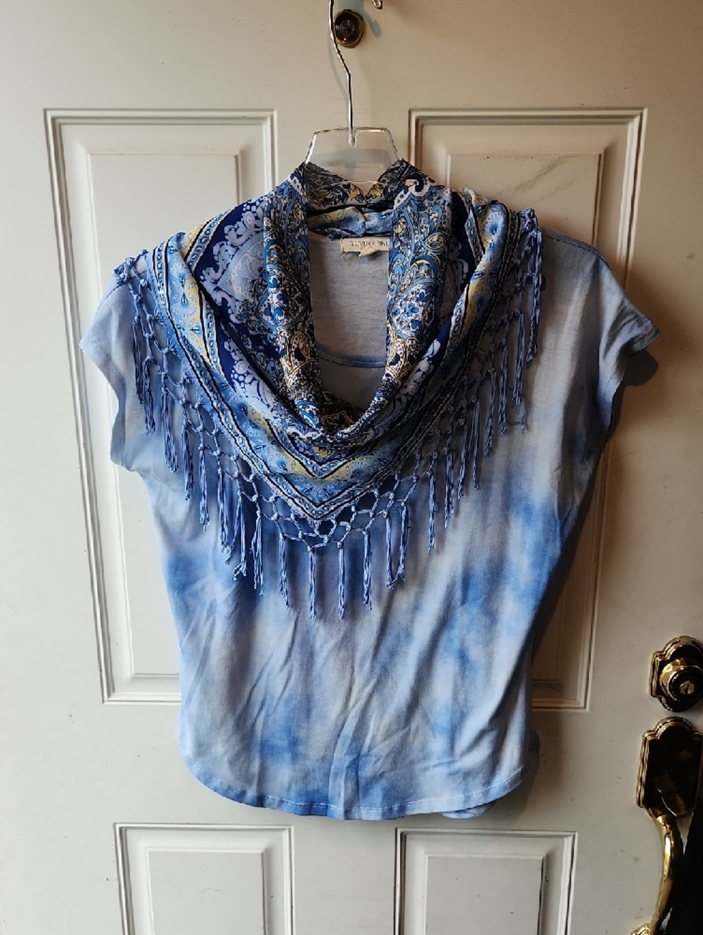 Clover + Pine Light Blue Tie-Dye Cap Sleeve Top with Paisley Scarf Size M